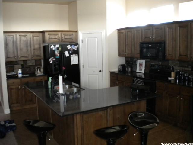 629 W 2975 S, Syracuse, UT 84075 — photo 4