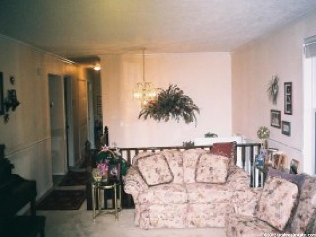 721 E Lakerview Dr S, Ogden, UT 84403 — photo 4