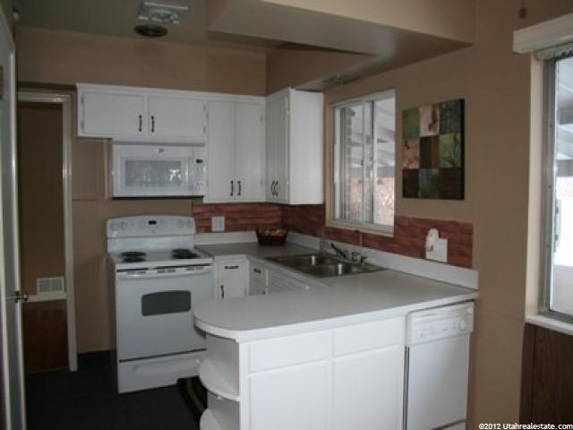 5420 S 2300 W, Roy, UT 84067 — photo 4
