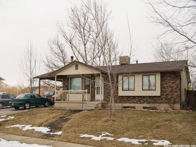 271 E 800 S, Layton, UT 84041 — photo 3