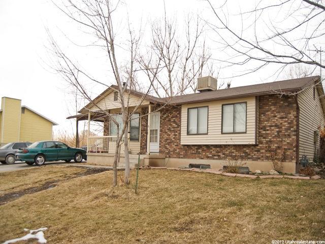 271 E 800 S, Layton, UT 84041 — photo 4