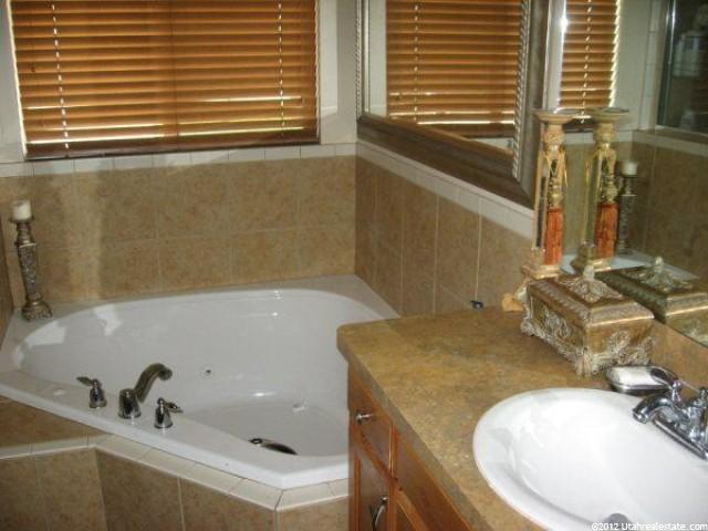 2341 S 3340 W, Syracuse, UT 84075 — photo 5