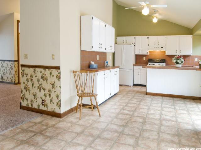 9983 S Falconview Dr, Sandy, UT 84092 — photo 5