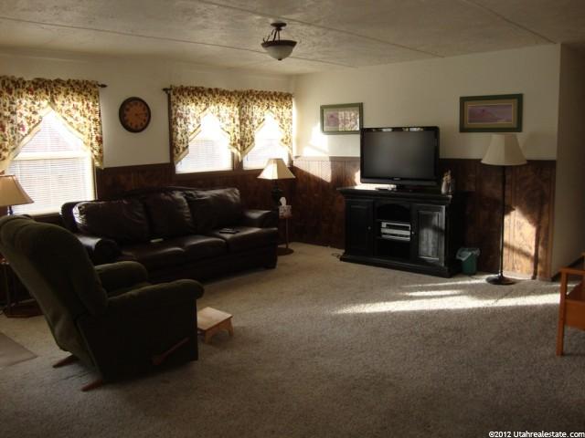 1032 Ropcke Dr, Murray, UT 84123 — photo 3