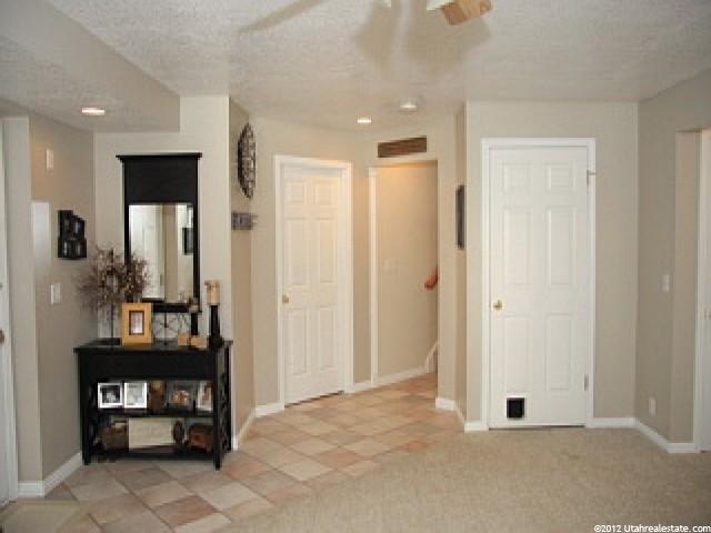 952 E Peregrine Ln, Sandy, UT 84094 — photo 8
