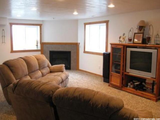 1667 W 1390 S, Syracuse, UT 84075 — photo 10