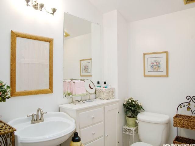 602 Patty Cir, Centerville, UT 84014 — photo 11
