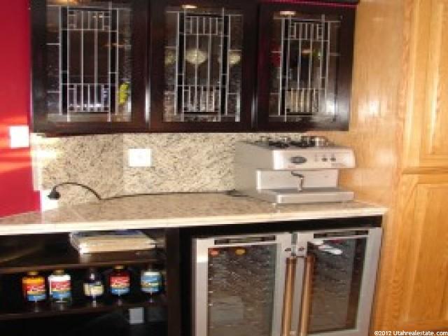 5813 Regency Dr, Uintah, UT 84403 — photo 2