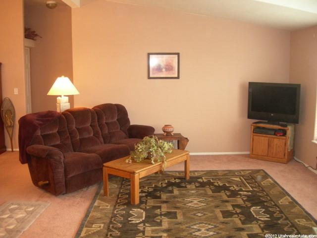 9305 N Sunset Dr, Thatcher, UT 84337 — photo 2