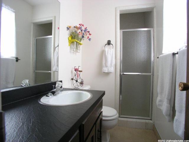 6162 S 2125 E, South Ogden, UT 84403 — photo 4