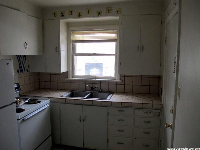 862 Patterson St, Ogden, UT 84403 — photo 3