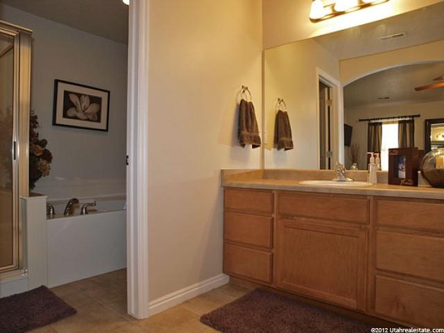 888 E Red Sage Ln, Murray, UT 84107 — photo 9