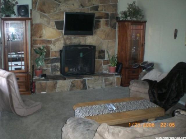 5940 Kyle Dr, Kearns, UT 84118 — photo 4