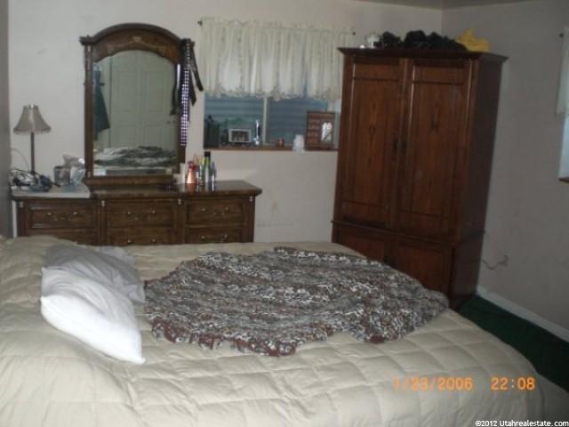 5940 Kyle Dr, Kearns, UT 84118 — photo 5