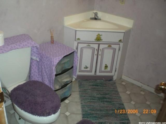 5940 Kyle Dr, Kearns, UT 84118 — photo 9