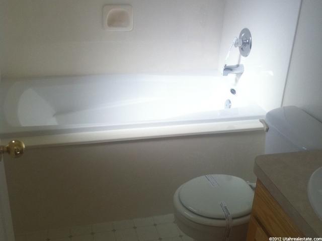78 E 2550 S, Clearfield, UT 84015 — photo 5