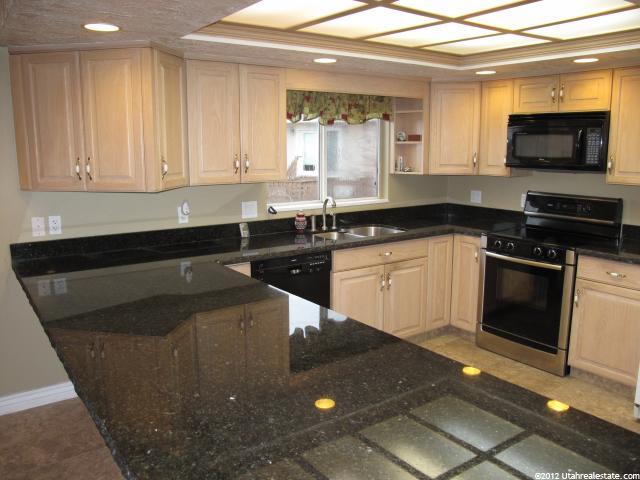 2294 E 3025 N, Layton, UT 84040 — photo 2