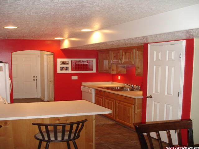 652 W 800 N #9, Clinton, UT 84015 — photo 5