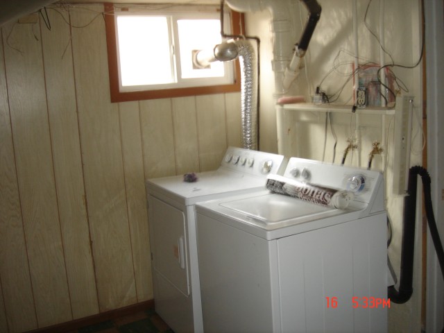 985 E Binford St, Ogden, UT 84401 — photo 6