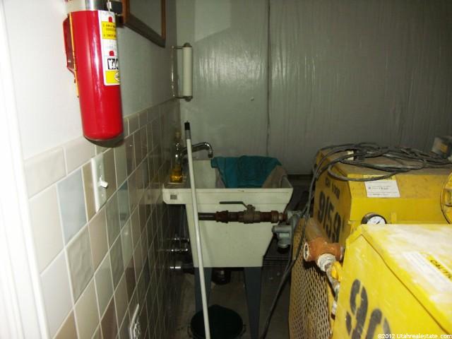 35 W 400 N, Wellsville, UT 84339 — photo 12