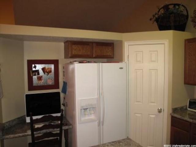 2853 W 2100 N, Clinton, UT 84015 — photo 3