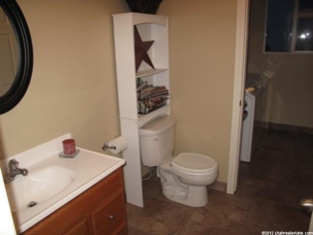 2853 W 2100 N, Clinton, UT 84015 — photo 6