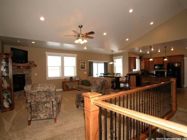 1240 S Grandview Dr, Providence, UT 84332 — photo 4