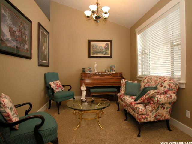 1240 S Grandview Dr, Providence, UT 84332 — photo 8