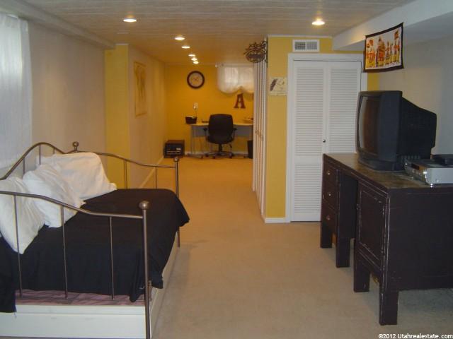 193 Locust St, Clearfield, UT 84015 — photo 7