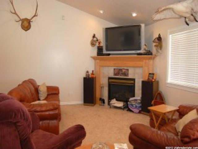 6410 W 4725 S, Hooper, UT 84315 — photo 4