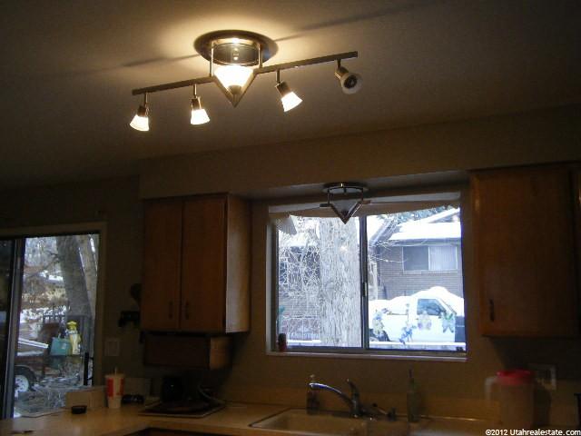 849 Ridgeview Dr, South Ogden, UT 84403 — photo 3