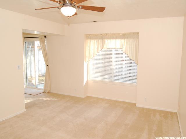 734 E Sandy Point Dr, Sandy, UT 84094 — photo 2