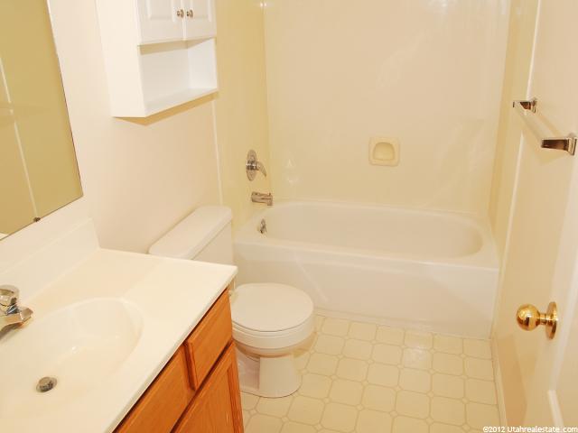 734 E Sandy Point Dr, Sandy, UT 84094 — photo 9