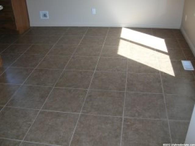 1293 W 1580 N, Clinton, UT 84015 — photo 4