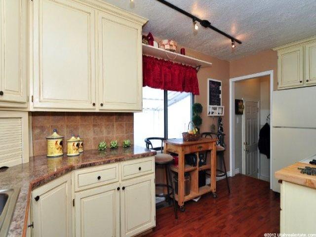 3970 S Raymond Ave E, South Ogden, UT 84403 — photo 3