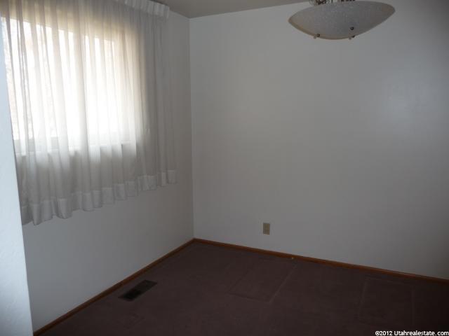 887 N 250 W, Sunset, UT 84015 — photo 9