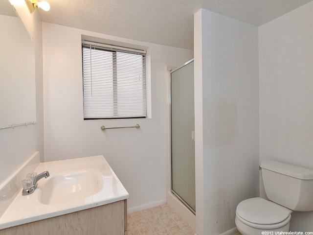1002 W 600 S, Layton, UT 84041 — photo 7