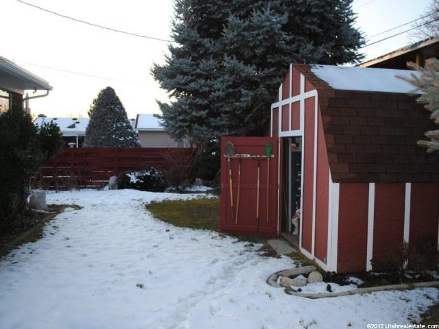 419 E 900 S, Centerville, UT 84014 — photo 3