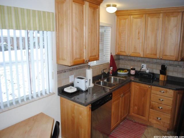 419 E 900 S, Centerville, UT 84014 — photo 7