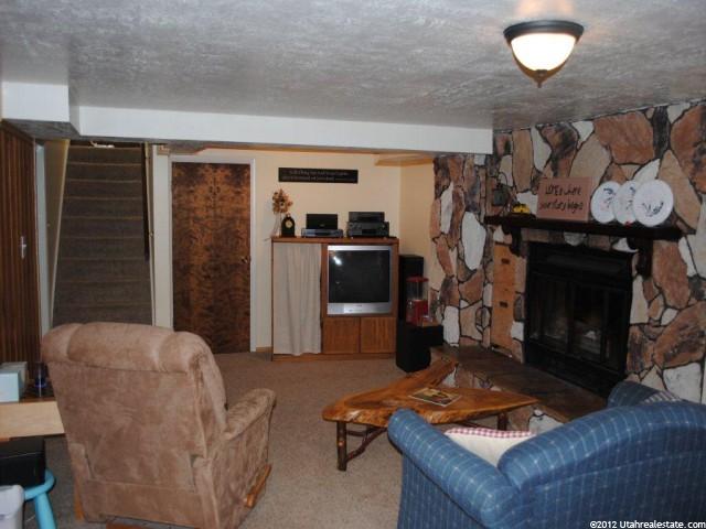 419 E 900 S, Centerville, UT 84014 — photo 12