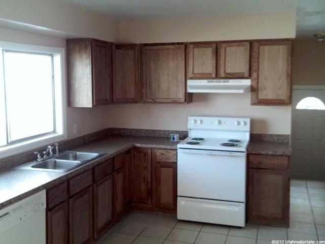 576 Chester St, Ogden, UT 84404 — photo 4