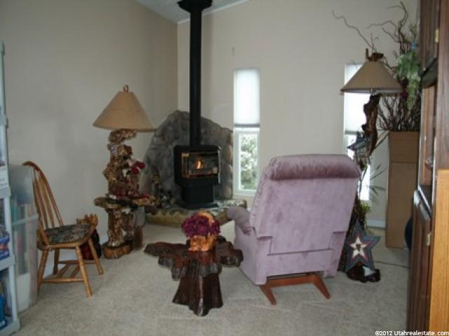 674 Lockwood Dr, Ogden, UT 84404 — photo 7