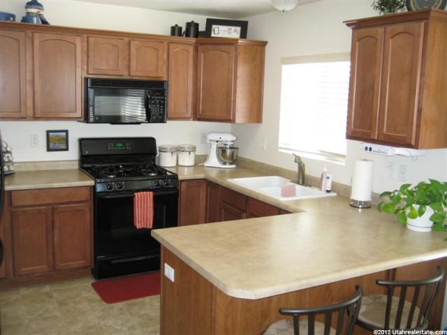 1473 N 2475 W, Clinton, UT 84015 — photo 4