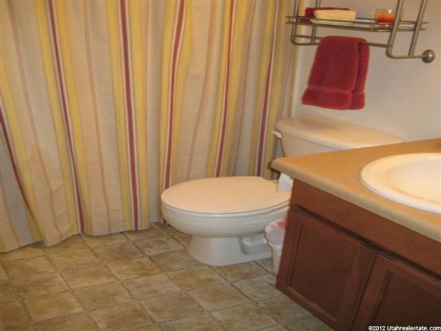 1473 N 2475 W, Clinton, UT 84015 — photo 8