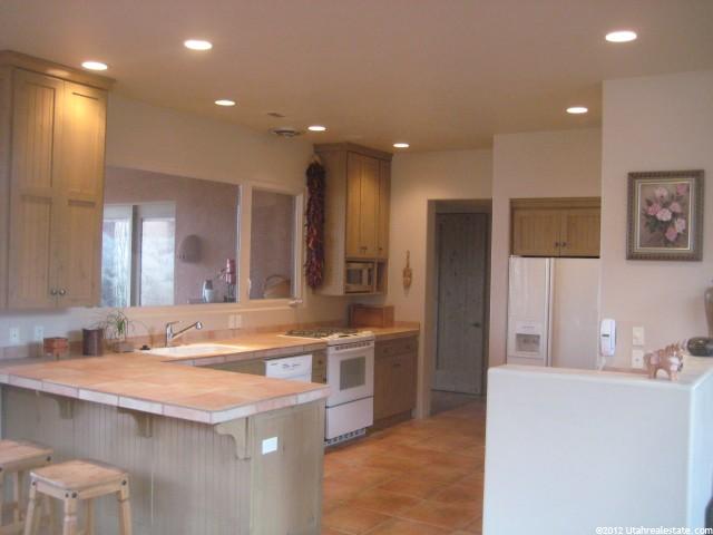 491 Tawtch Ct, Ivins, UT 84738 — photo 2