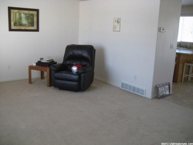 2558 S 75 E, Clearfield, UT 84015 — photo 2