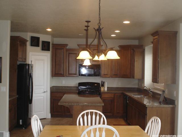 2098 W 2575 S, Syracuse, UT 84075 — photo 2