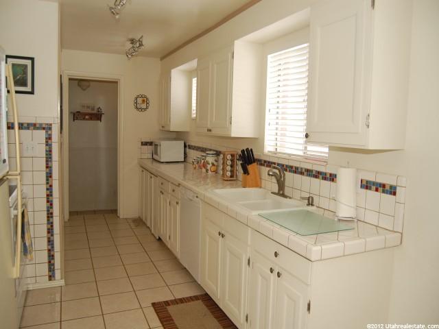 1718 Alder St, Layton, UT 84041 — photo 2