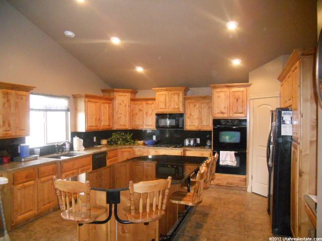 2634 Remuda Dr, Farr West, UT 84404 — photo 5