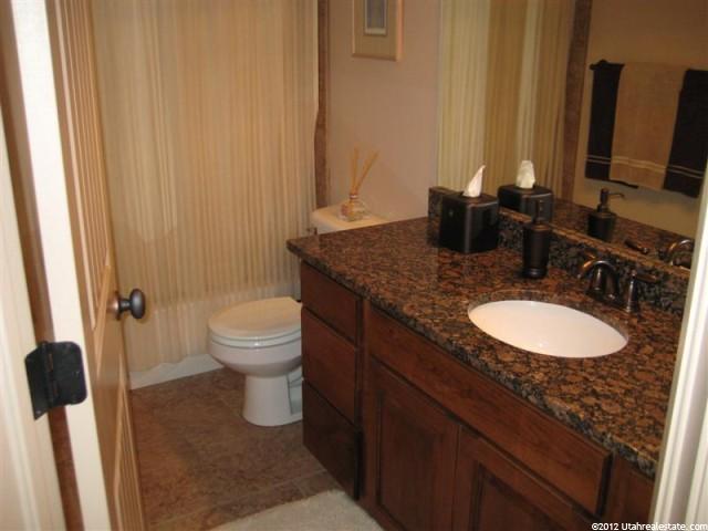 1890 S 2725 W, West Haven, UT 84401 — photo 7